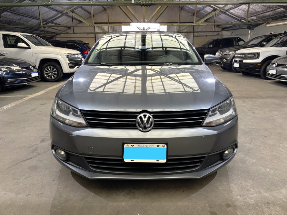 Volkswagen Vento 2.5 Luxury AT — foto 3