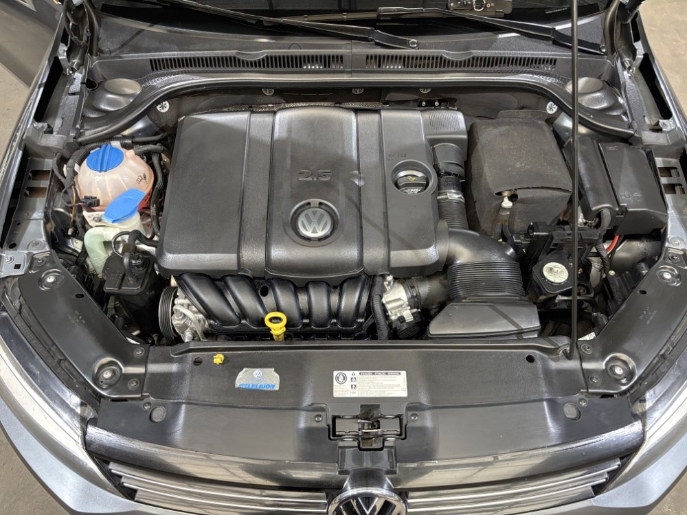 Volkswagen Vento 2.5 Luxury AT — foto 7