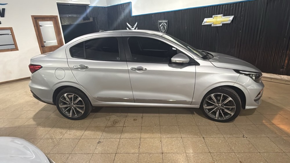 Fiat Cronos Precision — foto 2