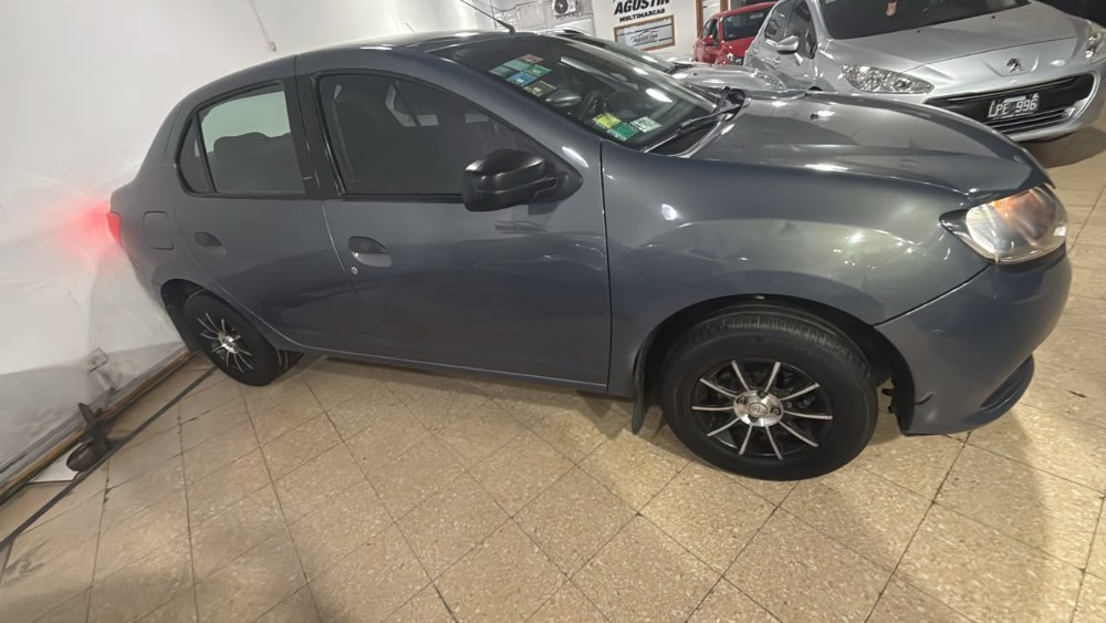 Renault Logan Expression — foto 2