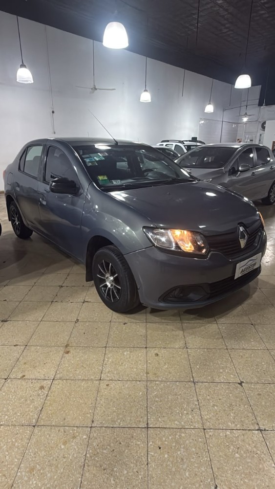 Renault Logan Expression — foto 8