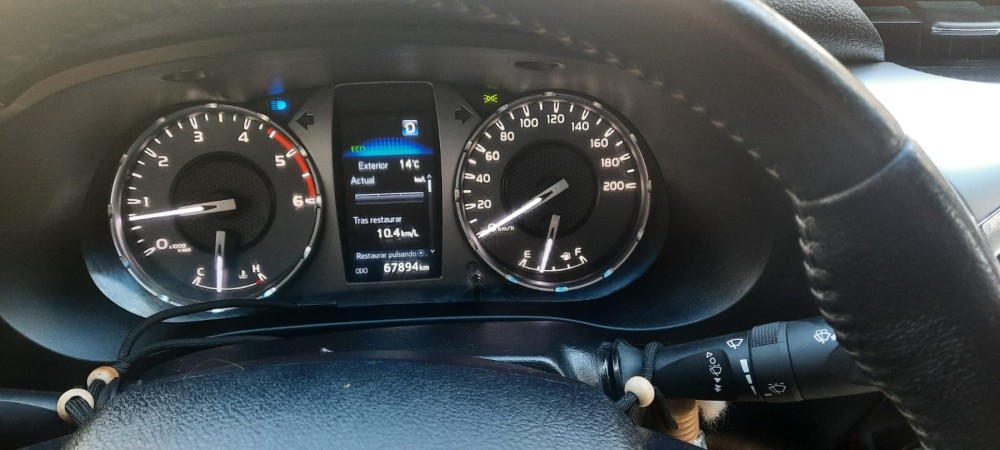 Toyota Hilux  SRV 2.8  — foto 5