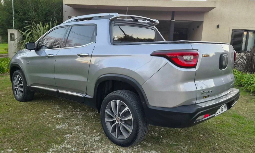Fiat FIAT TORO VOLCANO 2.0 16V 4X4 — foto 3