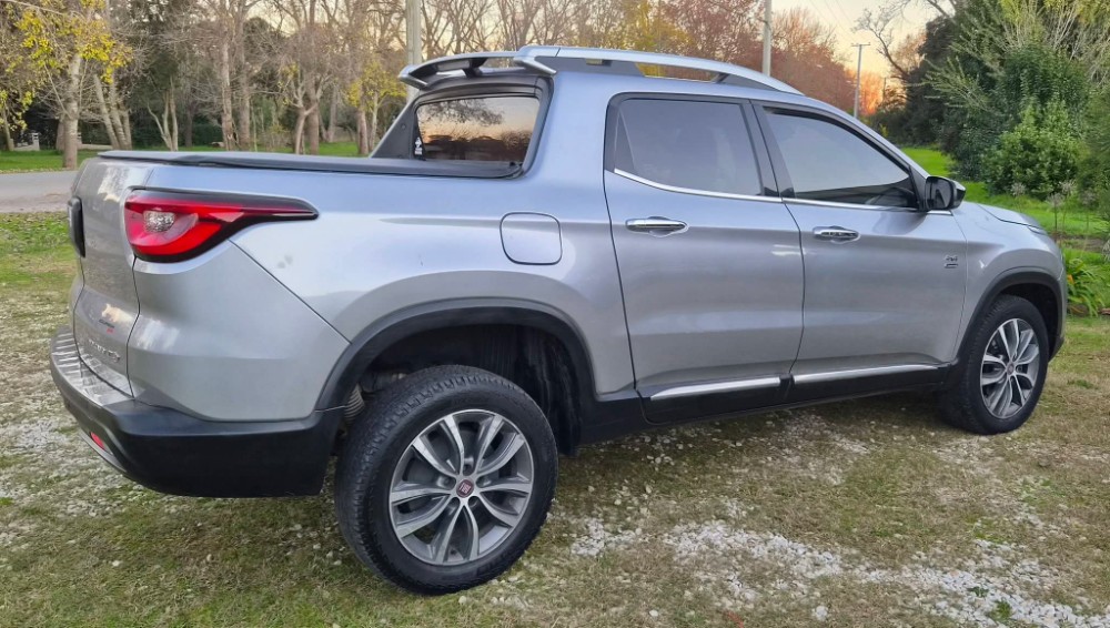 Fiat FIAT TORO VOLCANO 2.0 16V 4X4 — foto 8