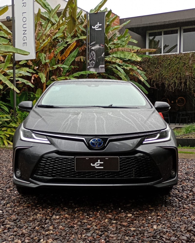 Toyota COROLLA SEG HEV ECVT — foto 2