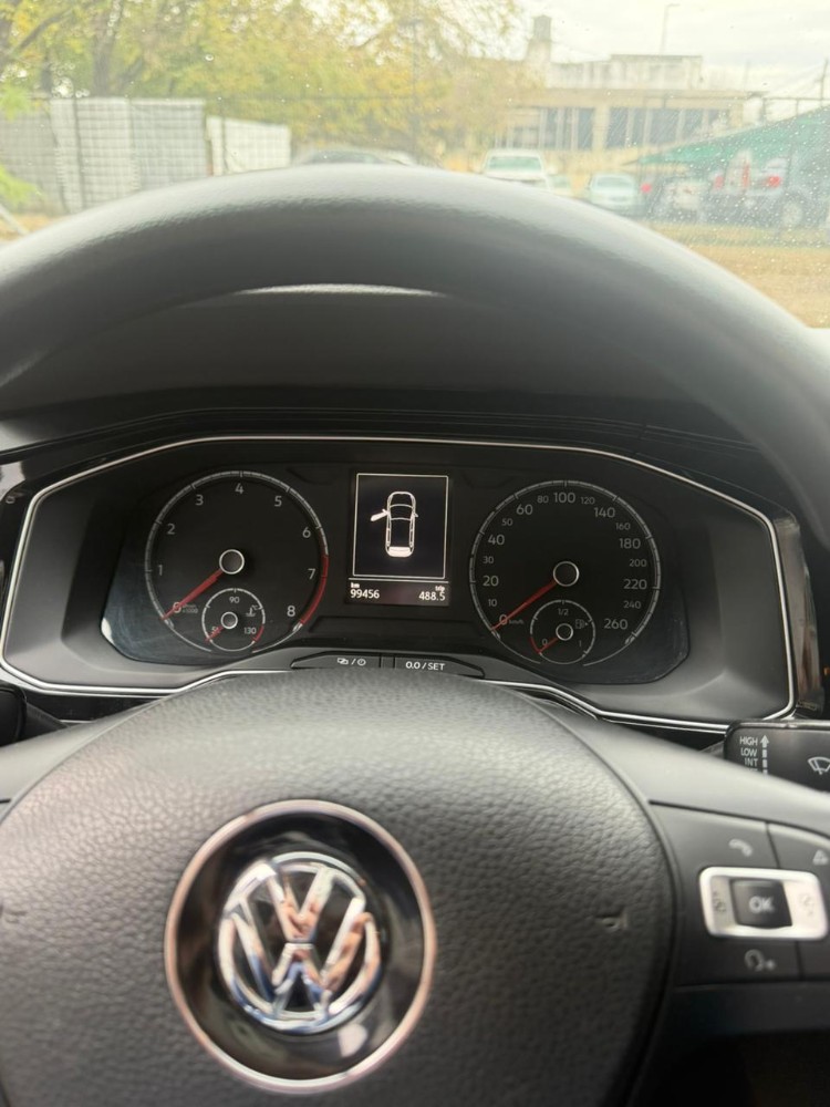 Volkswagen POLO 1.6 MSI CONFORTLINE — foto 5