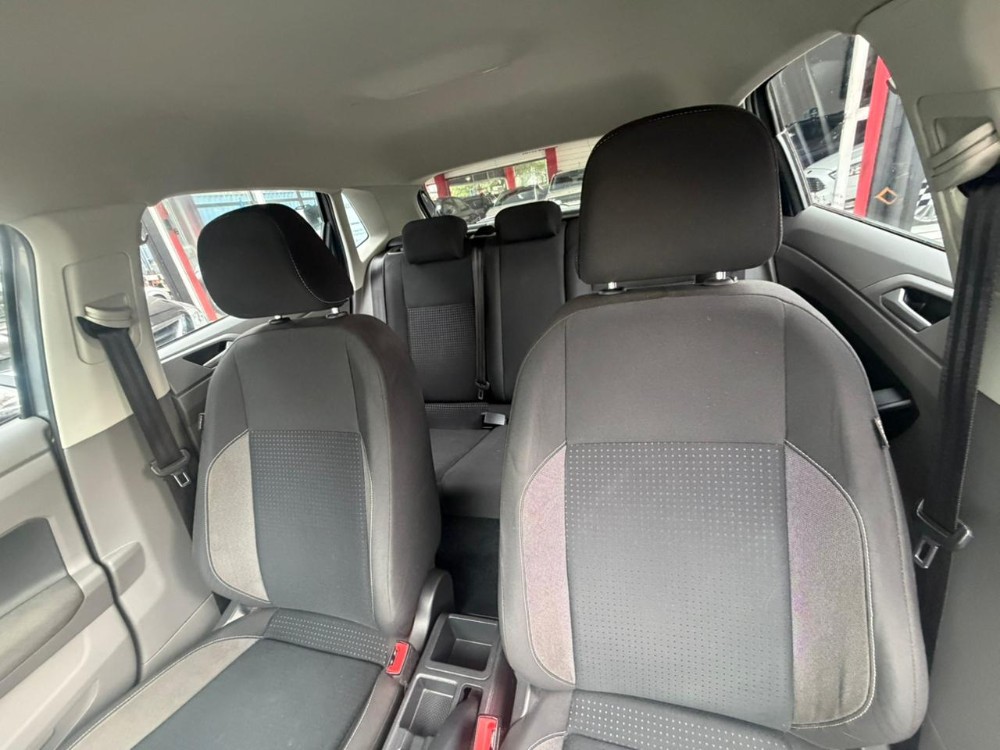 Volkswagen POLO 1.6 MSI CONFORTLINE — foto 6