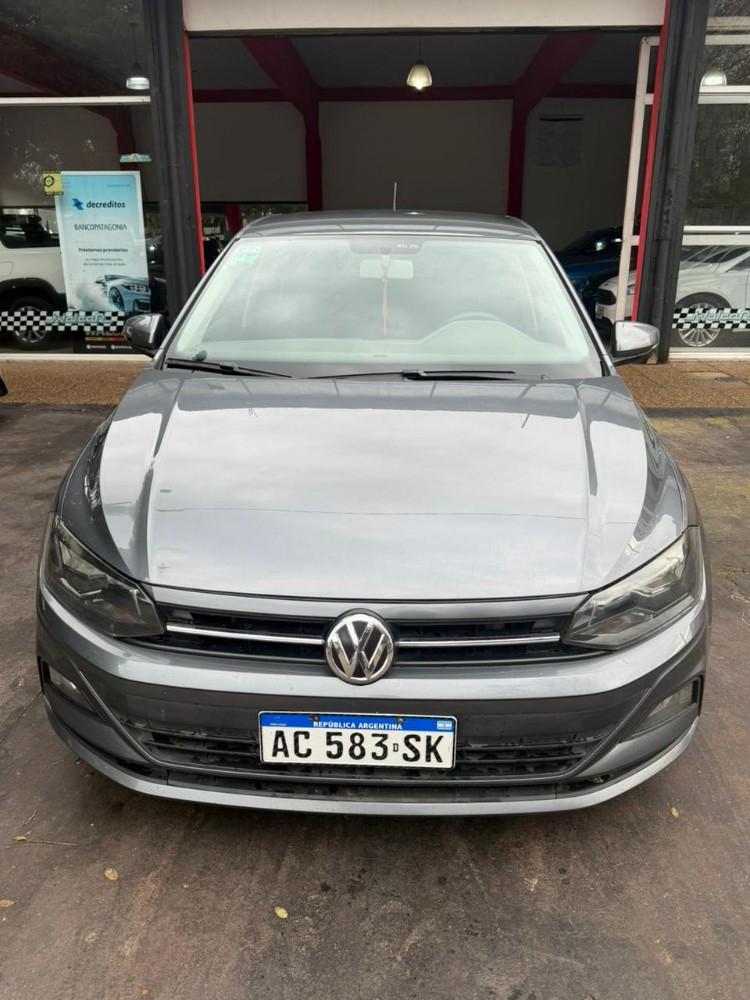 Volkswagen POLO 1.6 MSI CONFORTLINE — foto 9