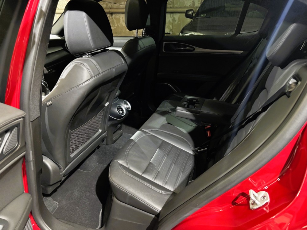 Alfa Romeo Stelvio 2.0T 280HP AWD AT SUPER Quadrifoglio — foto 4