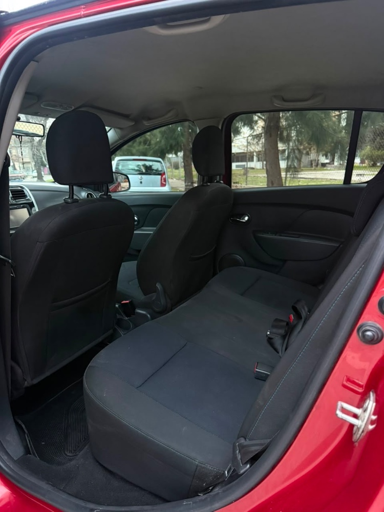Renault Sandero Privilege 1.6 c/ gnc — foto 9
