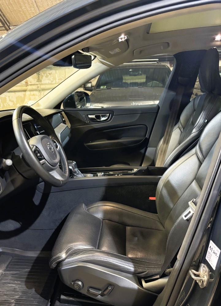 Volvo XC60 2.0 T6 Inscription AWD — foto 10