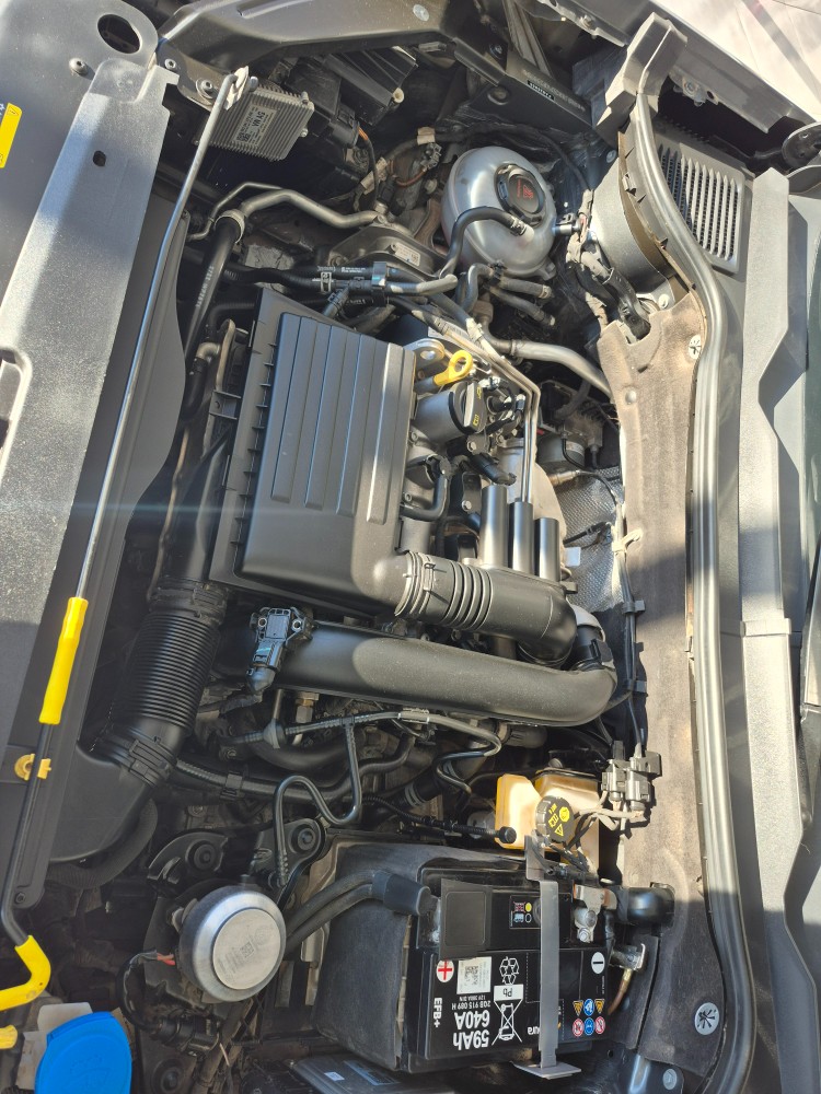Volkswagen Taos Highline 250 TSI AT — foto 5