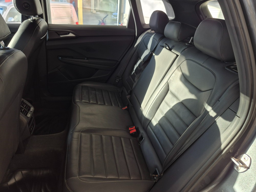 Volkswagen Taos Highline 250 TSI AT — foto 6