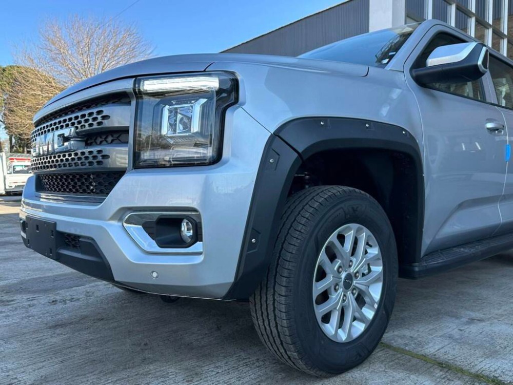 JMC GRAND AVENUE GL 2.3 TURBO NAFTA 4X2 — foto 2