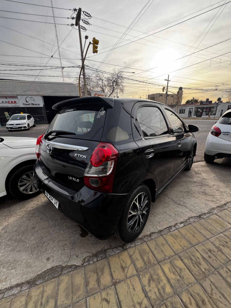 Toyota Etios XLS L/18 — foto 2