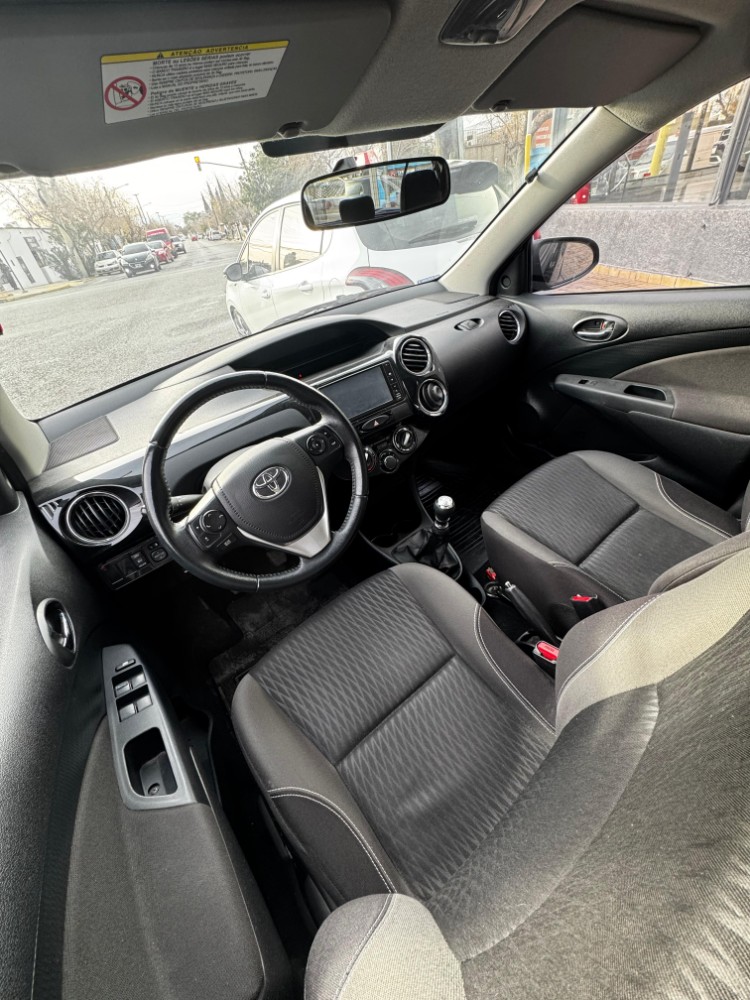 Toyota Etios XLS L/18 — foto 4