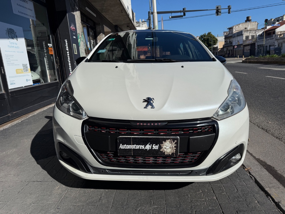 Peugeot 208 Gt 1.6 thp — foto 3