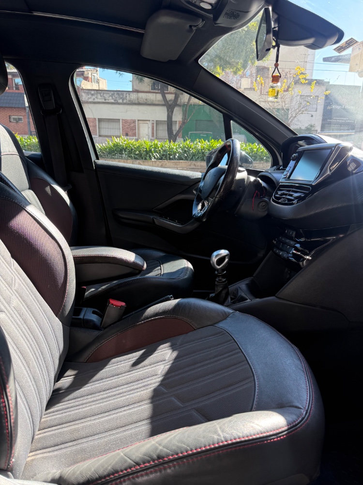 Peugeot 208 Gt 1.6 thp — foto 9