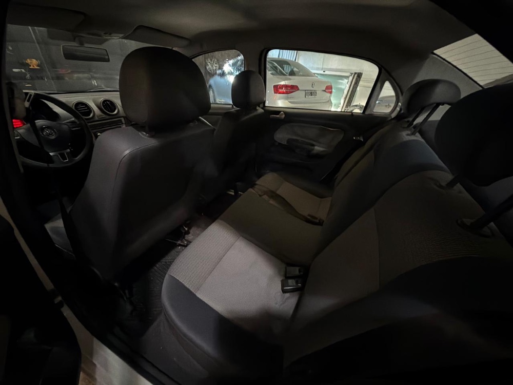 Volkswagen Voyage Confortline 1.6 Imotion Plus — foto 7