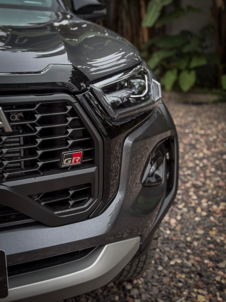 Toyota HILUX GR — foto 4