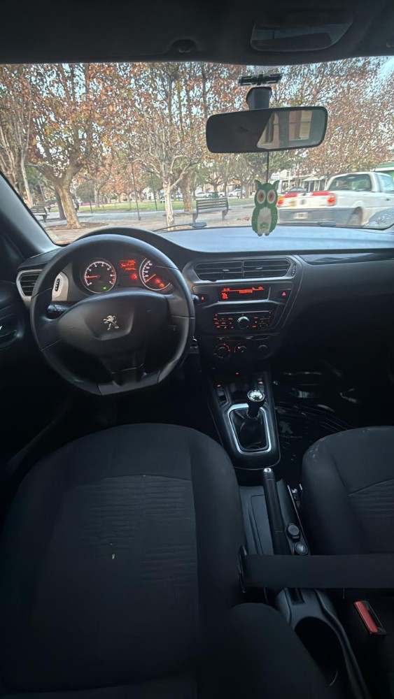 Peugeot 301 Allure — foto 7