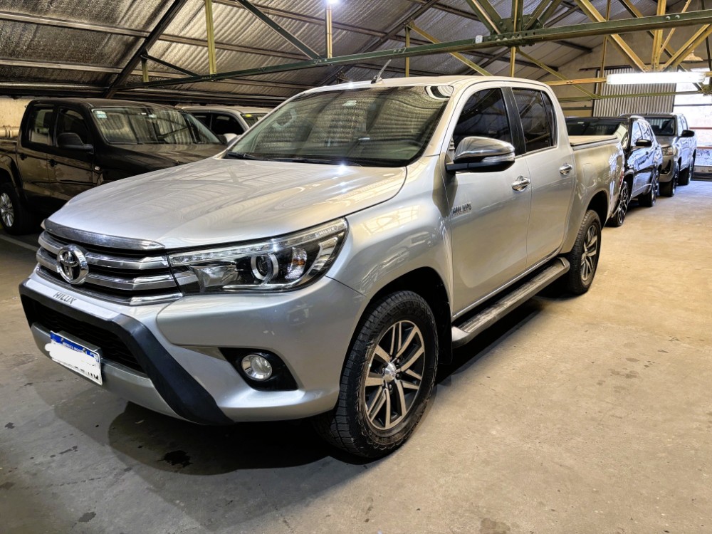Toyota Hilux HILUX 4X4 D/C SRX 2.8 TDI 6 A/T — foto 3