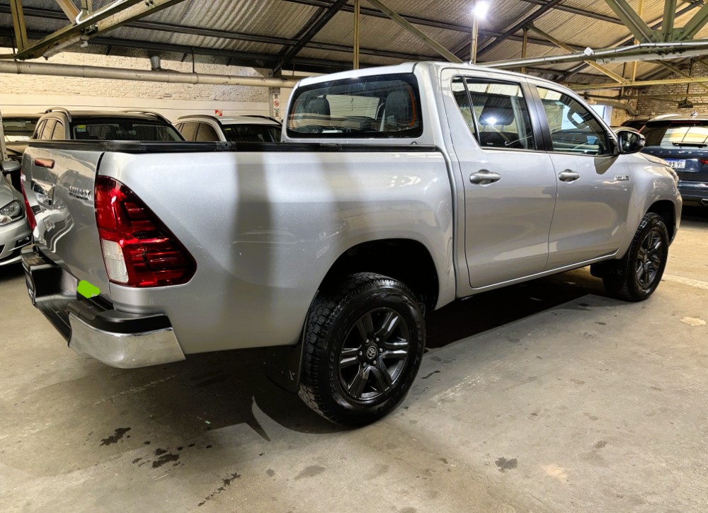 Toyota Hilux 2.4 DC 4X2 TDI SR AT6 — foto 4