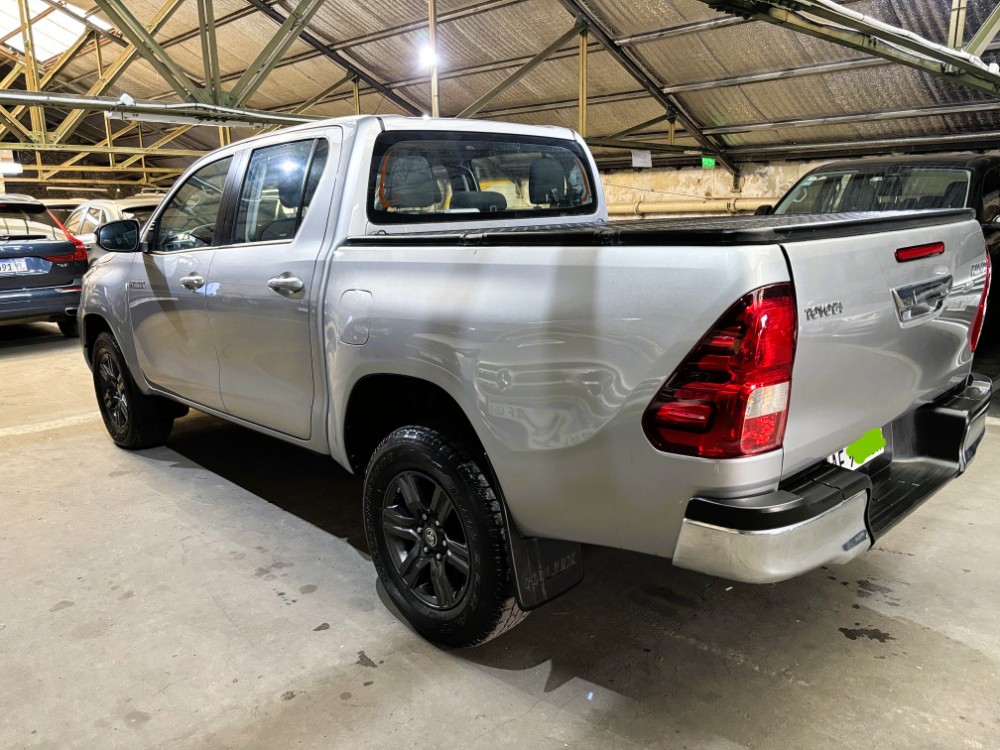 Toyota Hilux 2.4 DC 4X2 TDI SR AT6 — foto 6