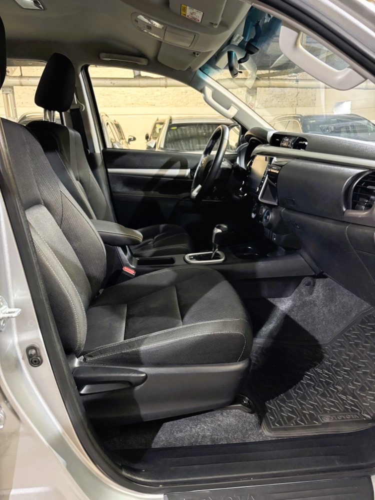 Toyota Hilux 2.4 DC 4X2 TDI SR AT6 — foto 10