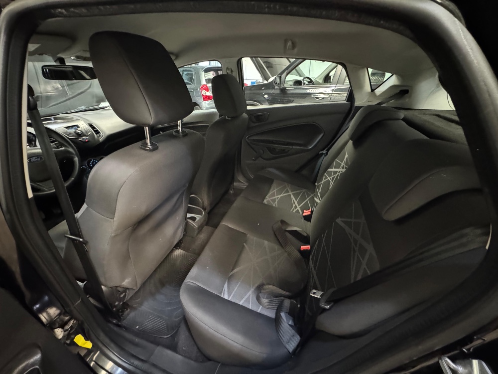 Ford Fiesta Kinetic 1.6 S 120cv — foto 2