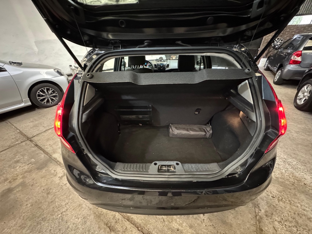 Ford Fiesta Kinetic 1.6 S 120cv — foto 3