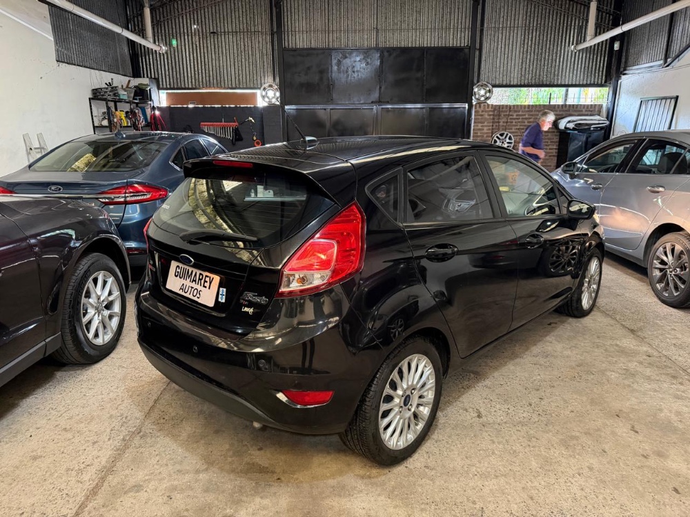 Ford Fiesta Kinetic 1.6 Se Plus Powershift 120cv — foto 4