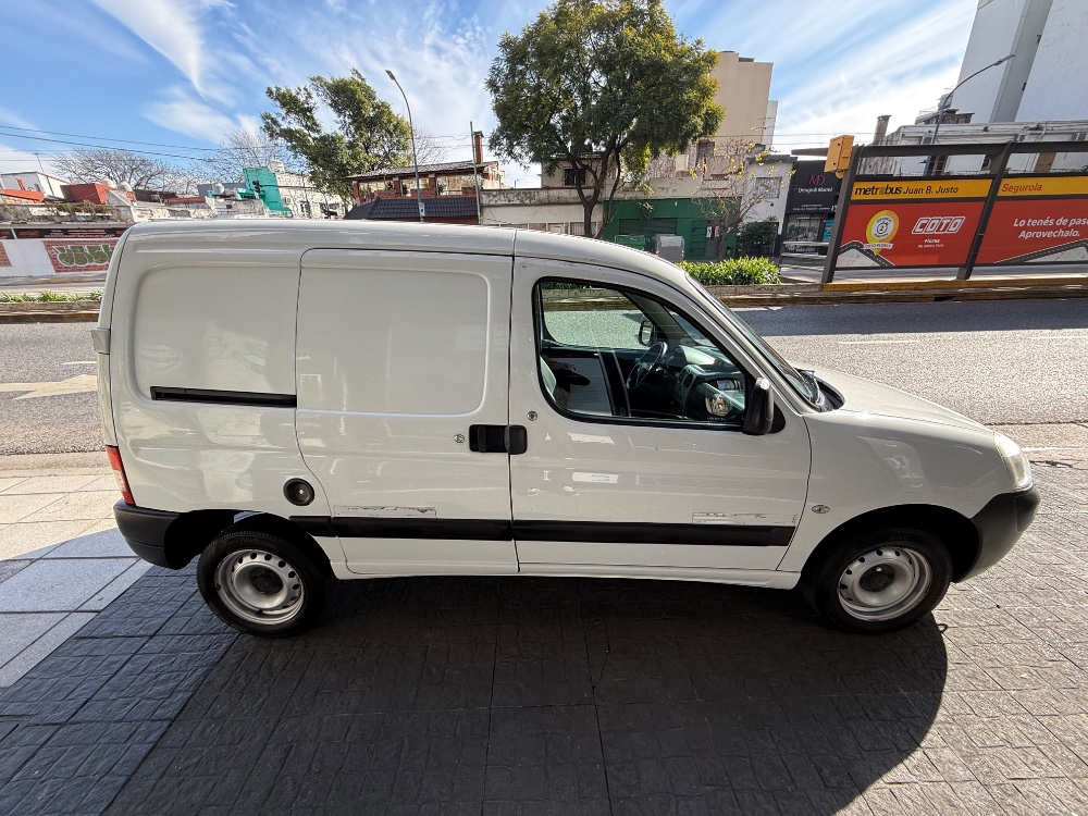 Citroën Berlingo Furgón 1.6 HDI Business  — foto 2