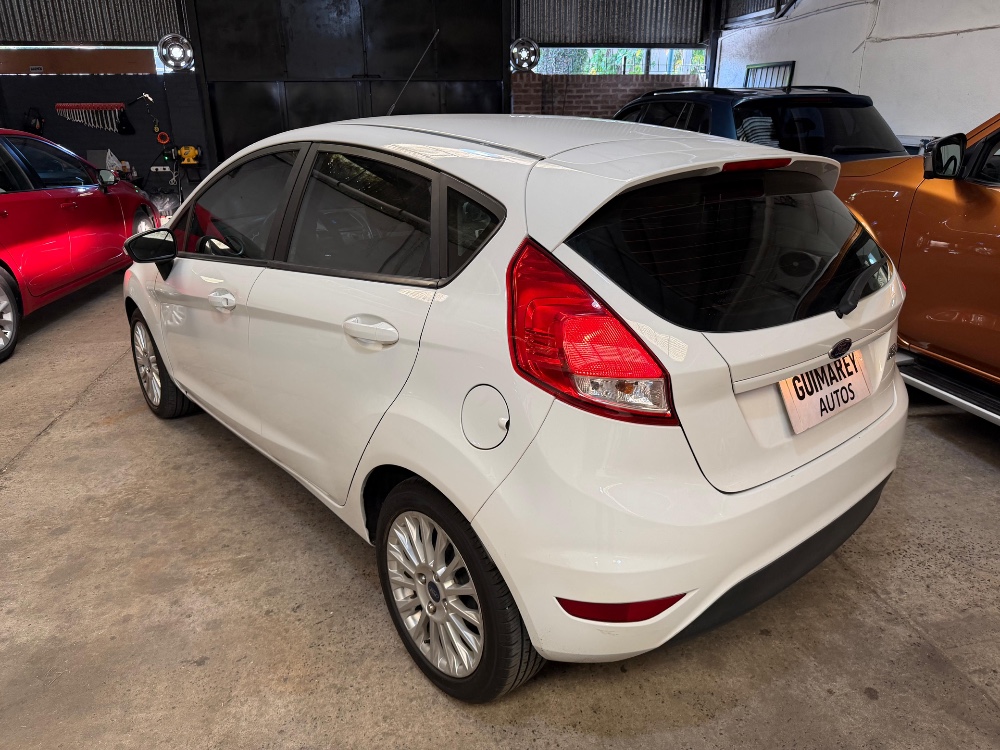 Ford Fiesta 1.6 SE Powershift 120cv — foto 5