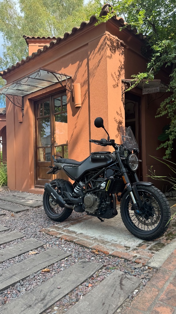 Husqvarna Svartpilen 401 — foto 6