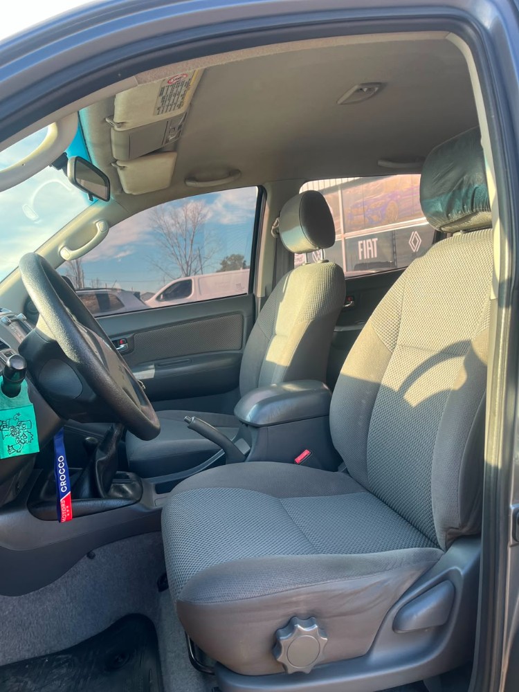Toyota HILUX SRV 4X4 — foto 3
