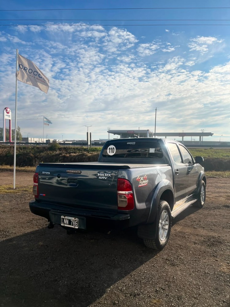 Toyota HILUX SRV 4X4 — foto 9