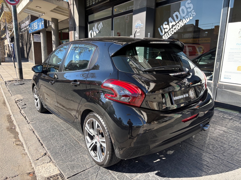 Peugeot 208 GT 1.6 Thp  — foto 6
