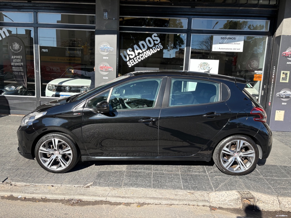 Peugeot 208 GT 1.6 Thp  — foto 8
