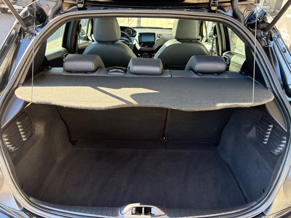 Peugeot 208 GT 1.6 Thp  — foto 18