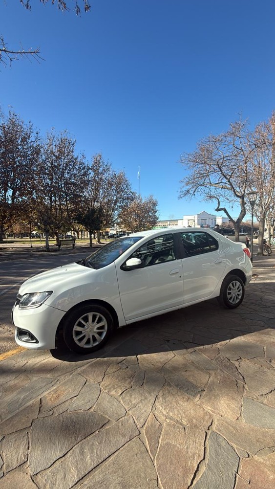 Renault Logan 1.6 — foto 3