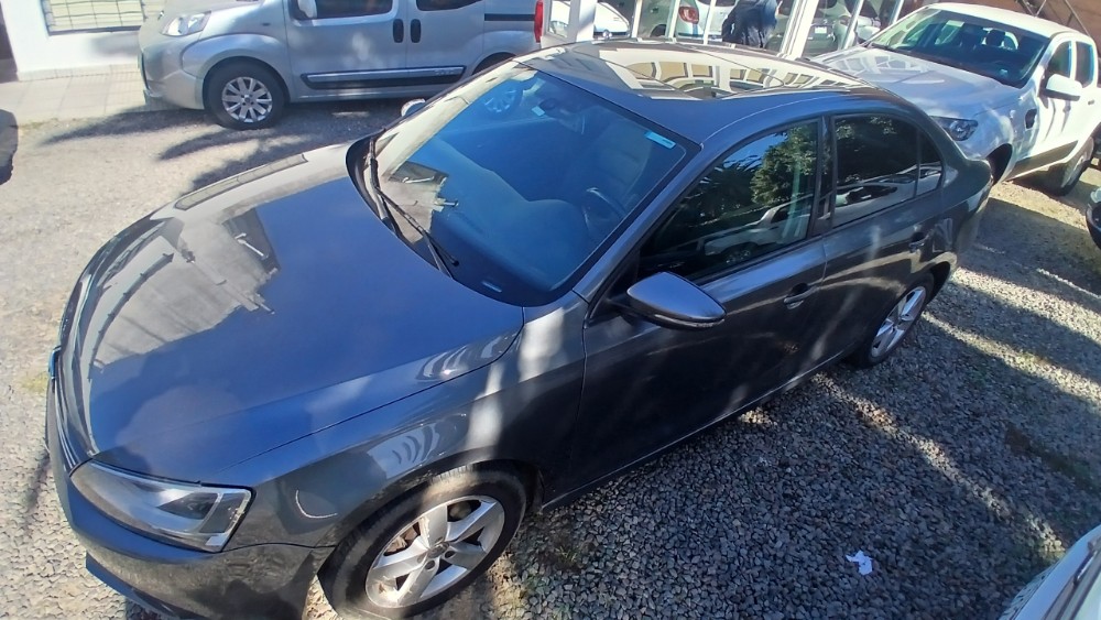 Volkswagen Vento Luxury — foto 6