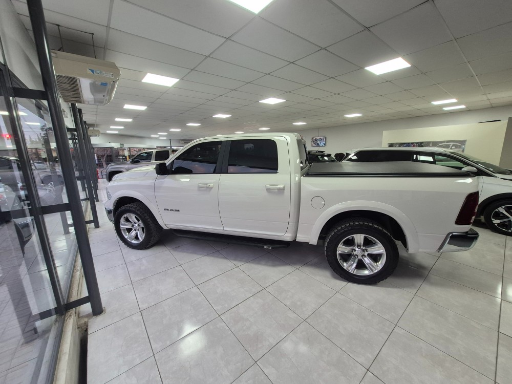 Ram 1500 Laramie — foto 3