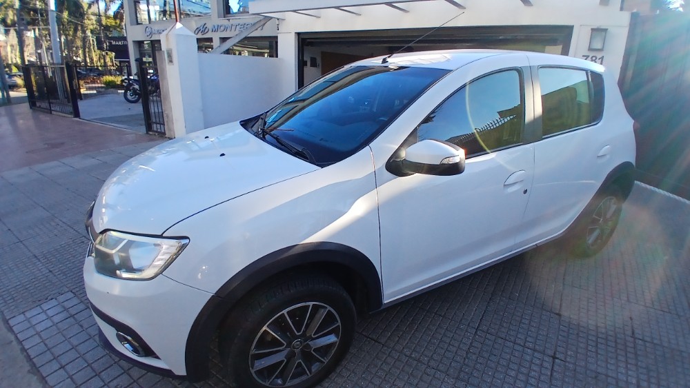 Renault Sandero Intens — foto 6