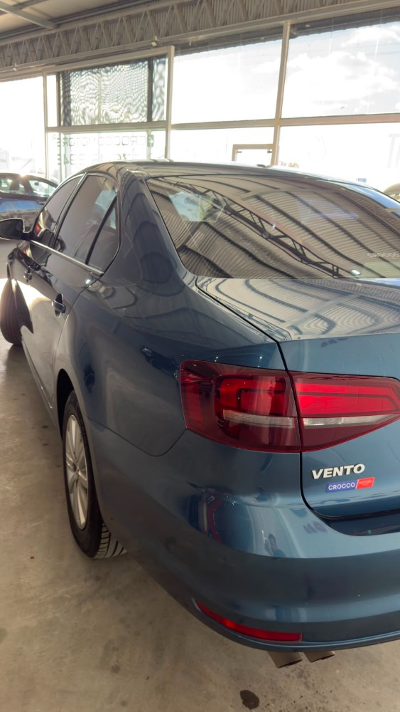 Volkswagen VENTO ADVANCE 2.0 MT — foto 6