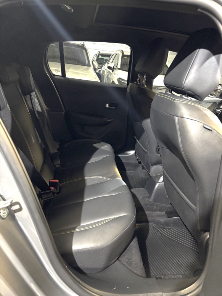 Peugeot 208 GT T200 AM25.5 CVT — foto 14