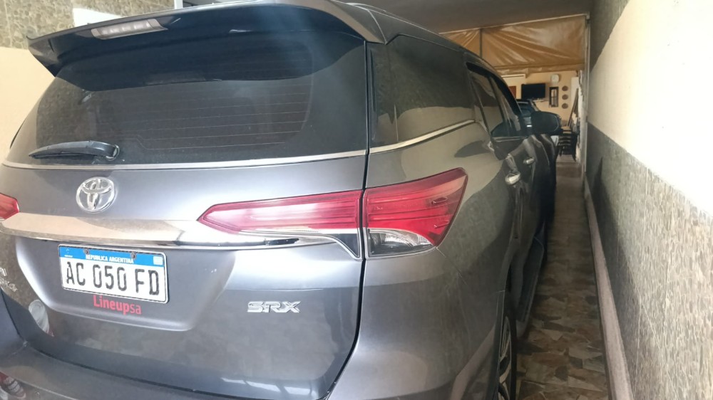 Toyota SW4 SRX 2.8 — foto 5