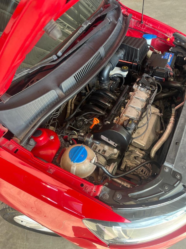 Volkswagen FOX COMFORTLINE MSI 1.6 — foto 4