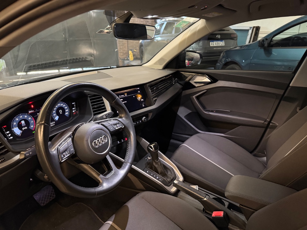 Audi A1 Sportback 1.0 30 TFSI Stronic — foto 7
