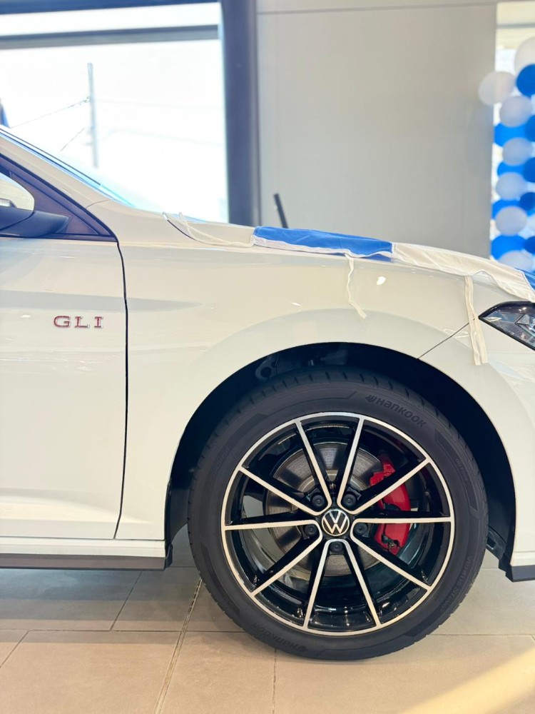 Volkswagen Vento GLI — foto 4